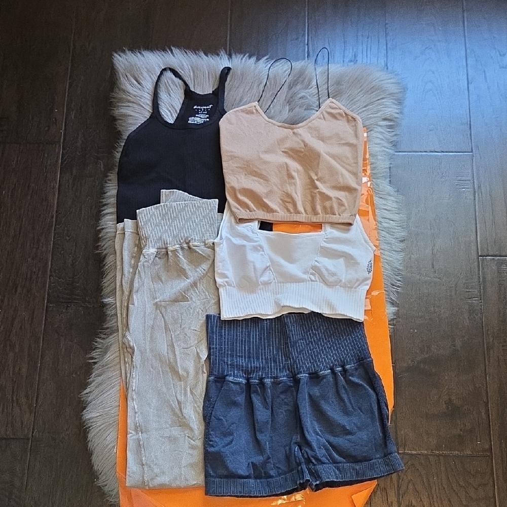 Nwot! Free People Movement/ Intimately 5pc Bundle Size M